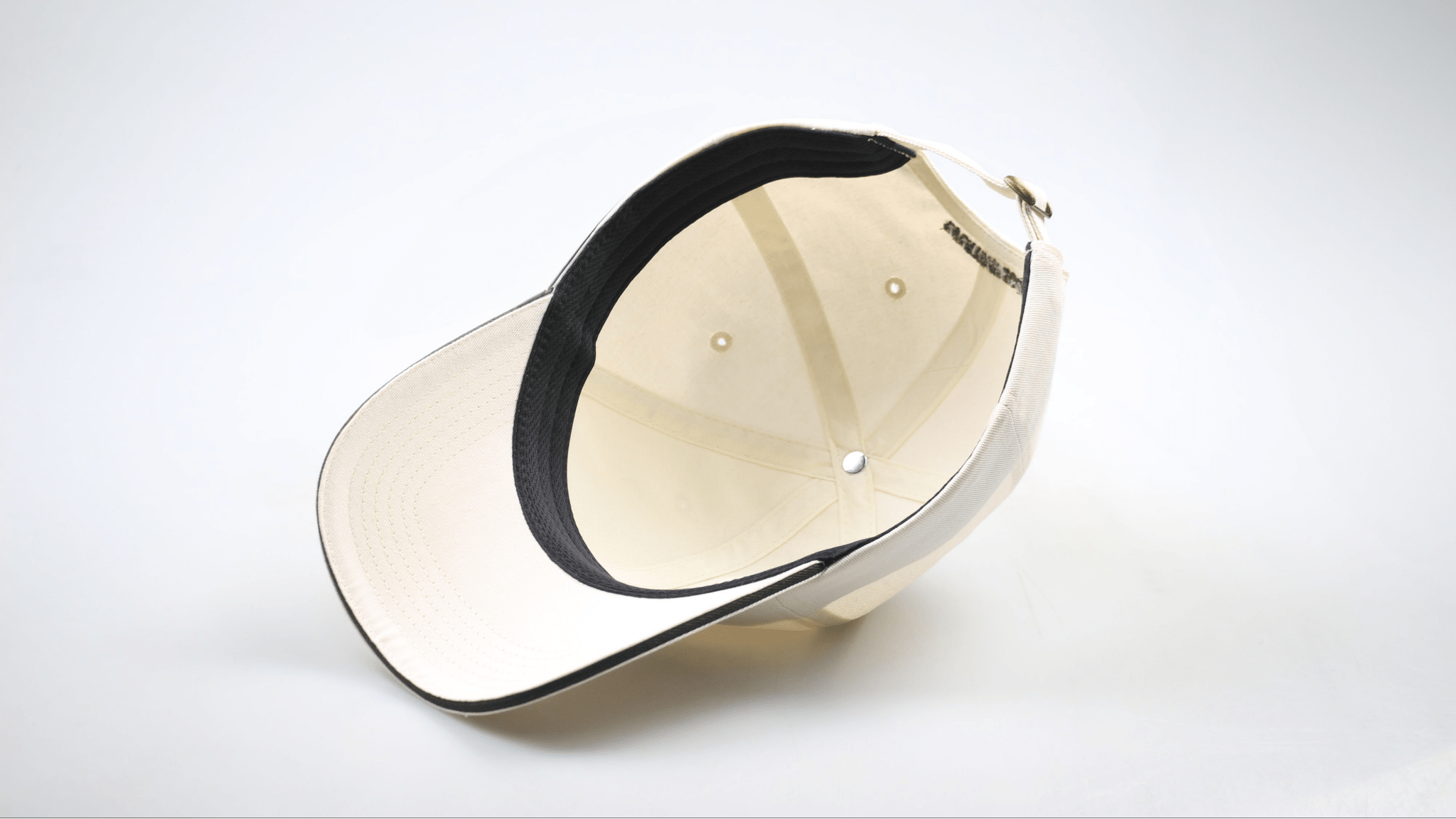 EVERYDAY SOCIAL® - Classic Minimalist Hat (Off - white)