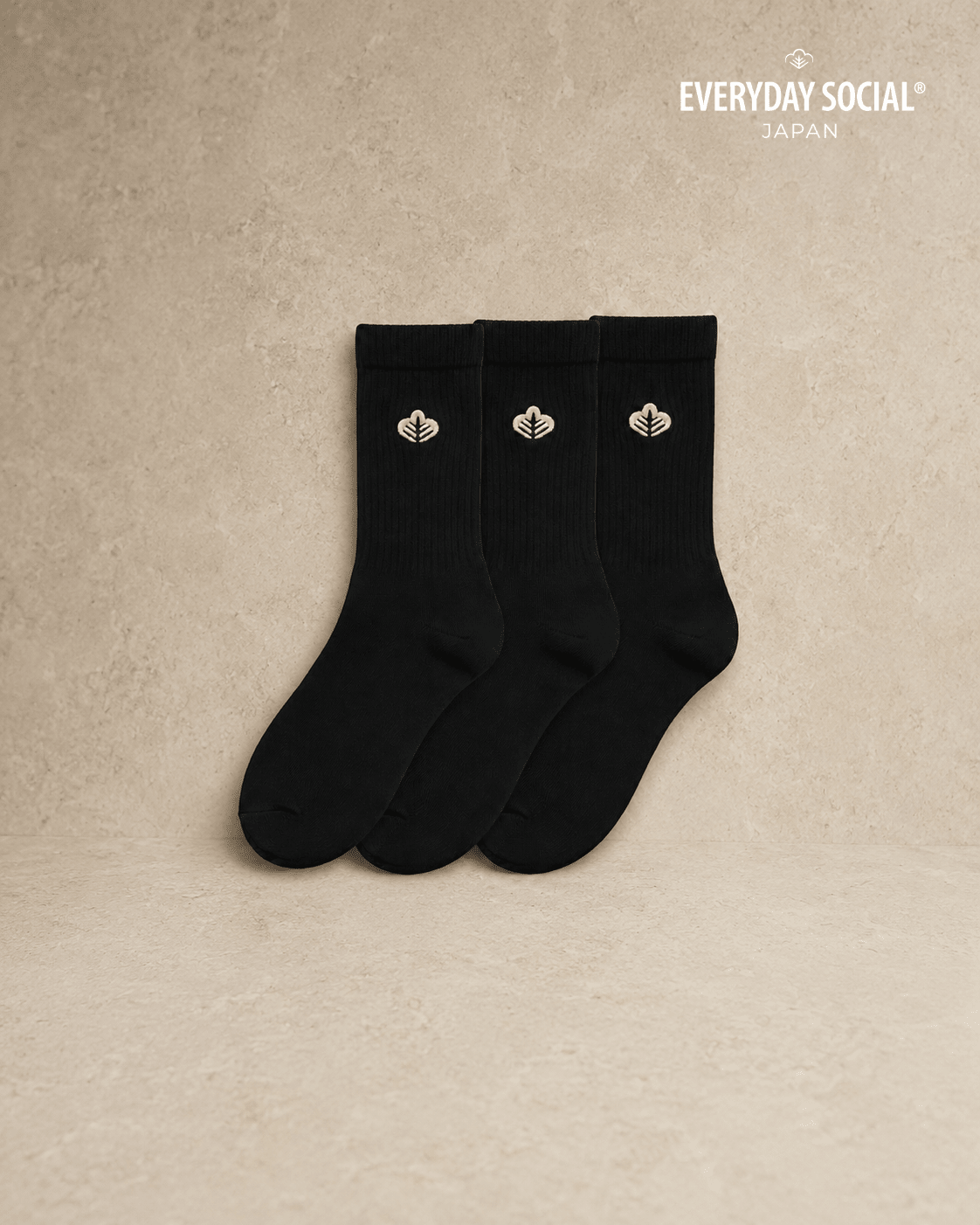 EVERYDAY SOCIAL® - The Classic Crew Sock (3-Pack Black & Gold)