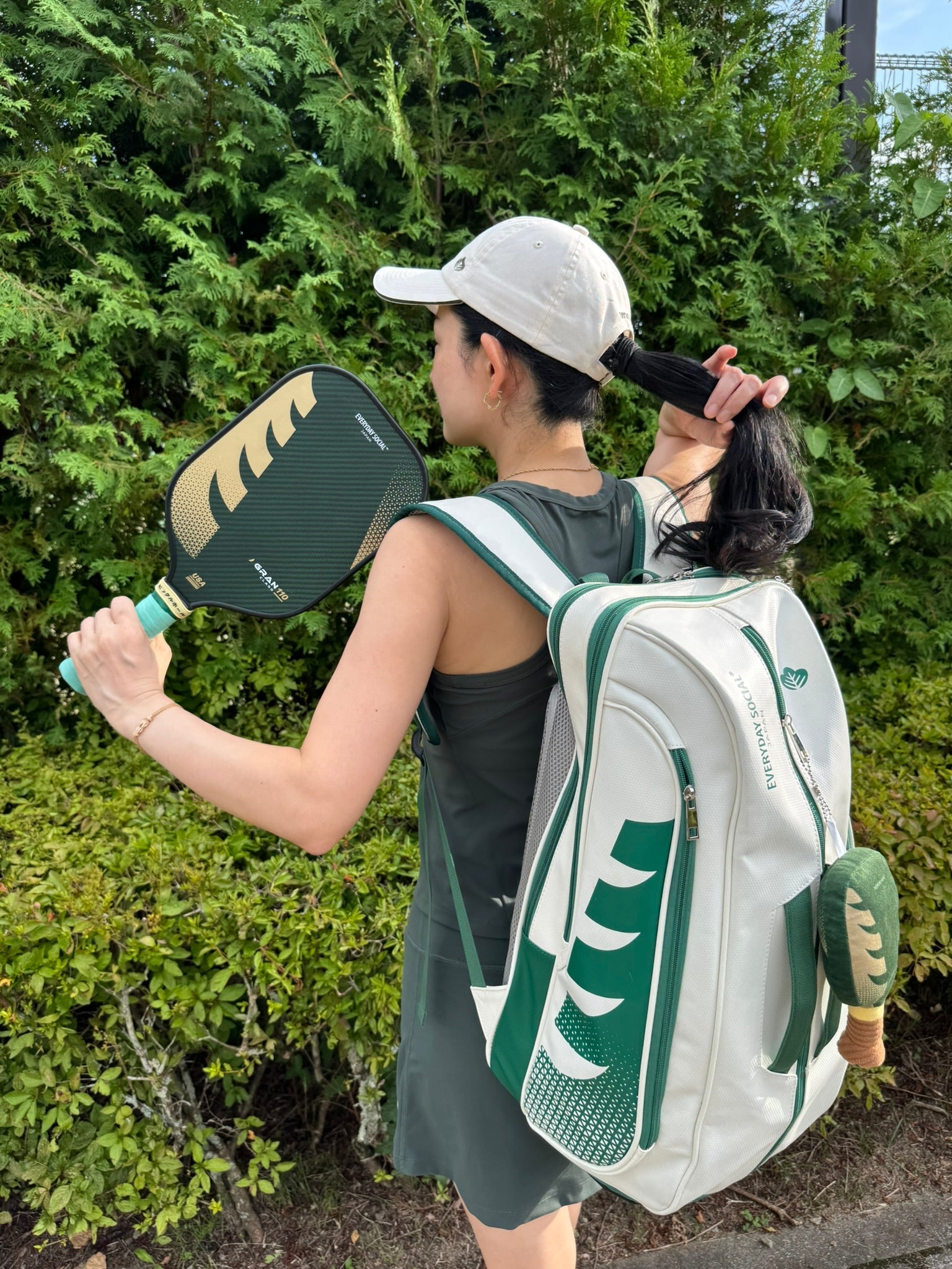 EVERYDAY SOCIAL® - The Courtside Paddle Bag [Forest Green]